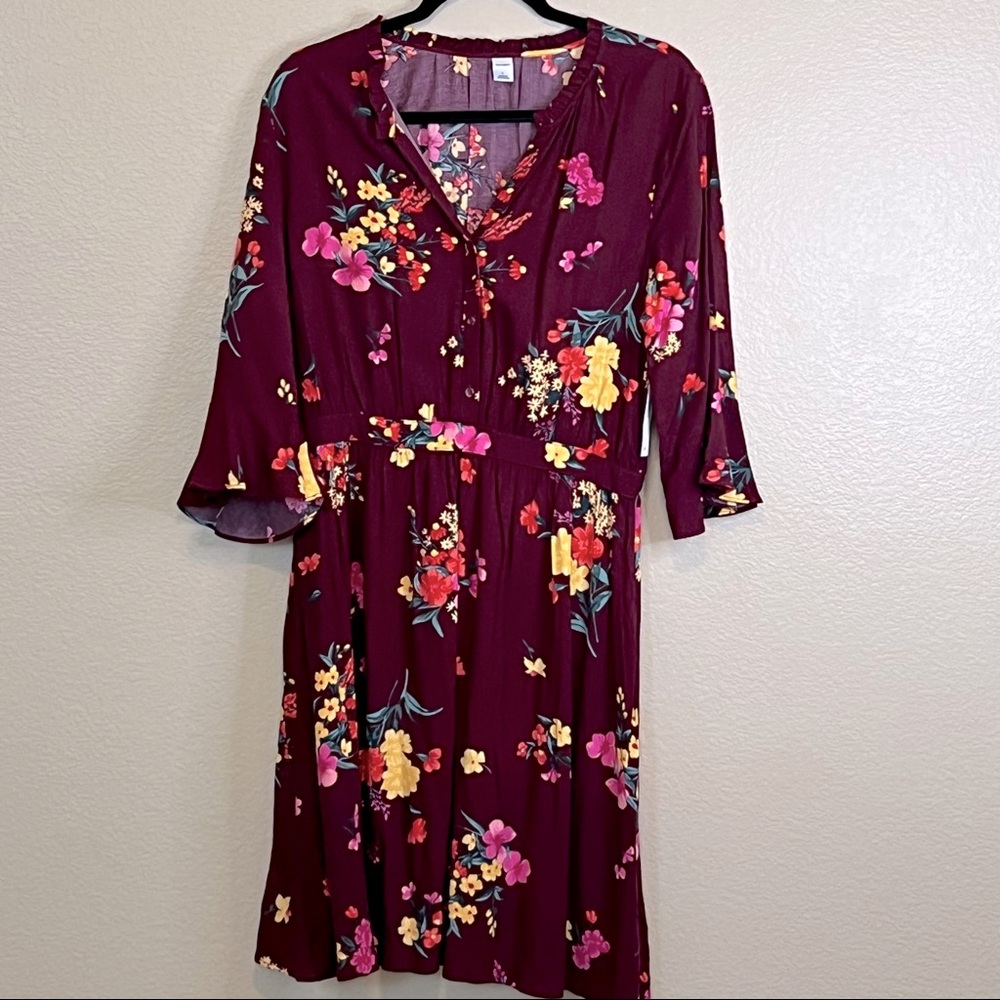 Old Navy burgundy floral dress (A-7)